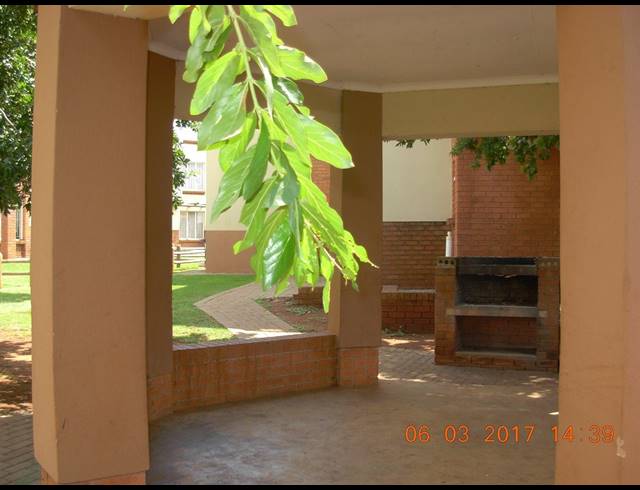2 BEDROOM APARTMENT SOLD IN THE ORCHARDS